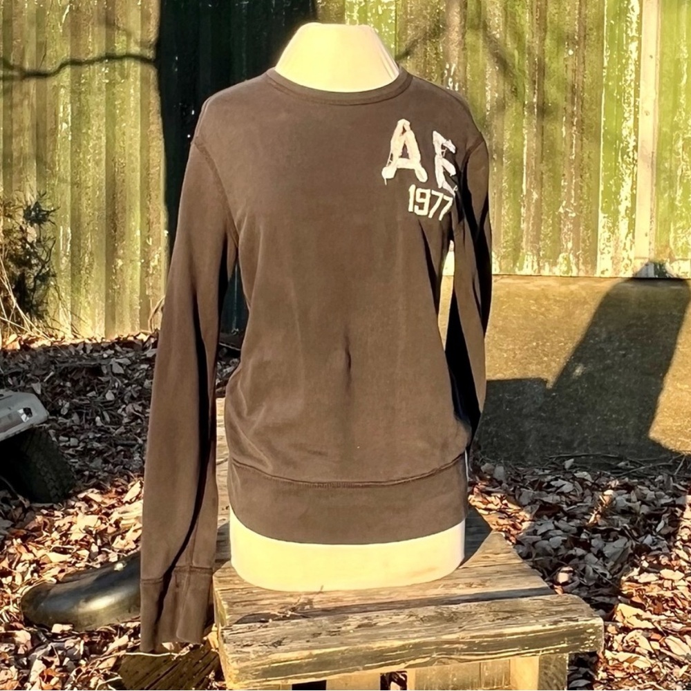 AMERICAN EAGLE OUTFITTERS VINTAGE FIT SWEATER AEO 1977 WOMENS S NAVY BLUE